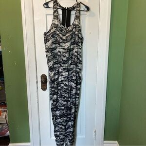 Woman’s Monochrome Patterned Jumpsuit